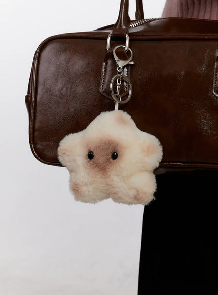 fluffy-star-charm-keychain-io527