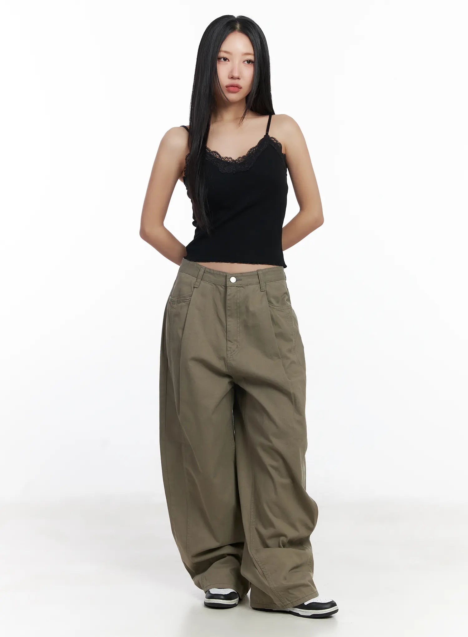 padded-lace-trim-cami-top-cj530