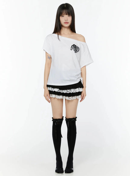 heart-patch-one-shoulder-oversized-t-shirt-iu518