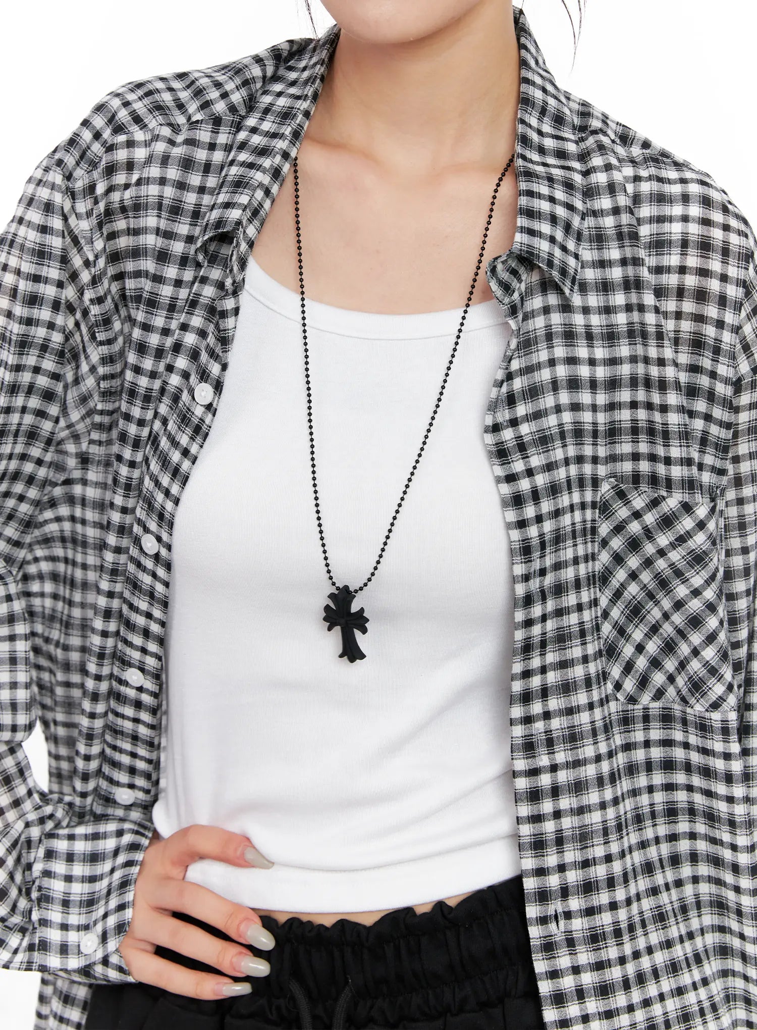 black-cross-pendant-necklace-cl528