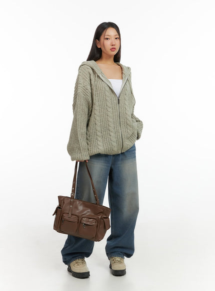 oversized-cable-knit-hooded-sweater-is402