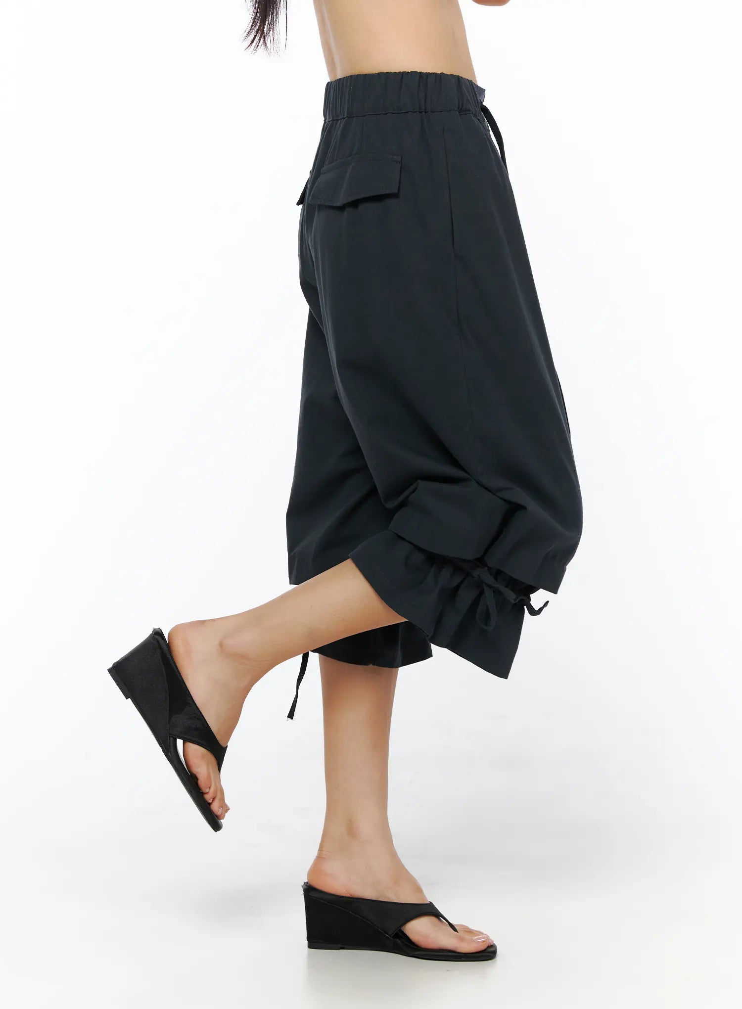ribbon-detail-capri-pants-cu512
