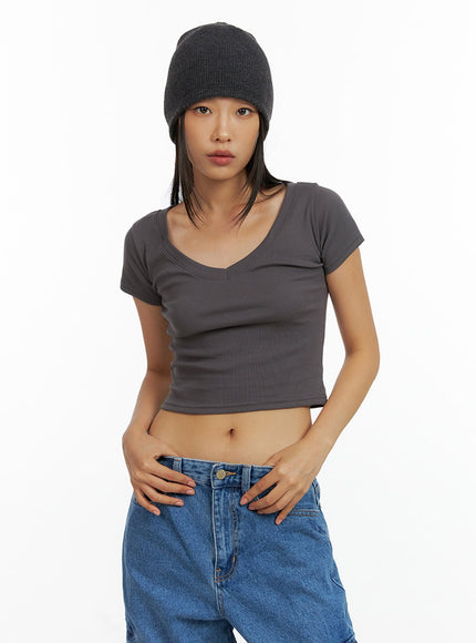 basic-v-neck-crop-tee-il409