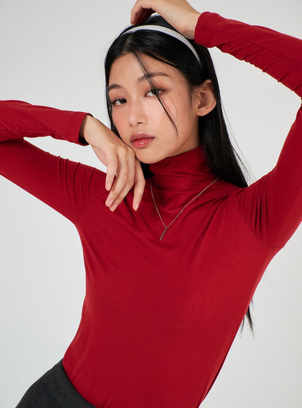 basic-turtleneck-long-sleeve-top-ij403