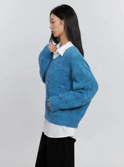 cable-knit-v-neck-sweater-is516