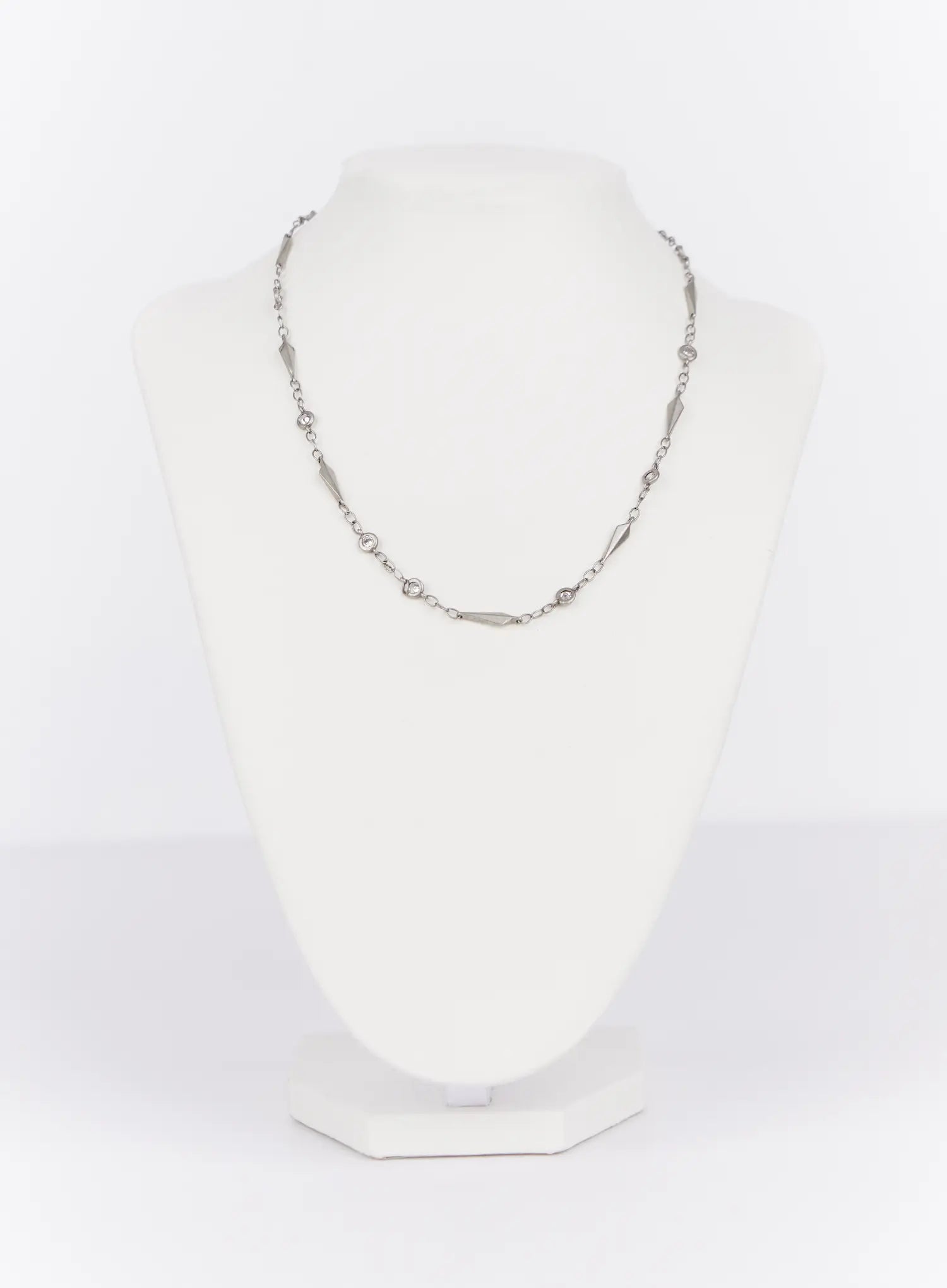 cubic-geometric-chain-necklace-in514