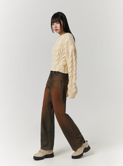 mid-waist-washed-button-wide-leg-jeans-cj405