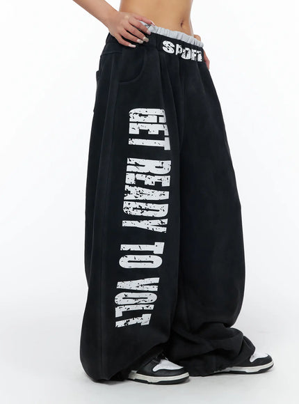 bold-graphic-wide-leg-sweatpants-ca517