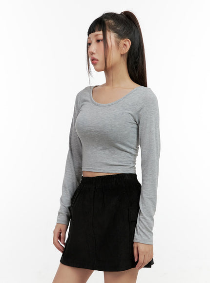 classic-scoop-neck-crop-top-cn404