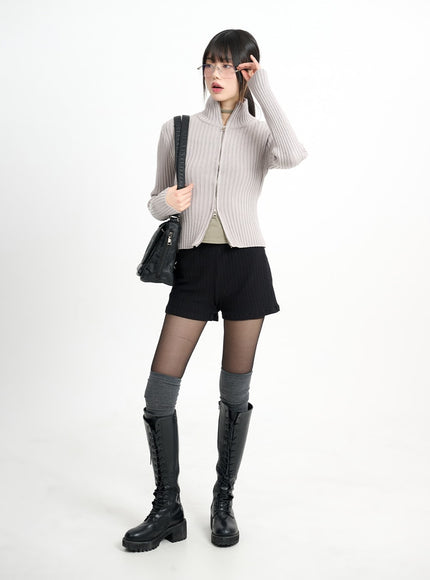 wool-blend-knit-zipper-long-sleeve-collared-top-cm415