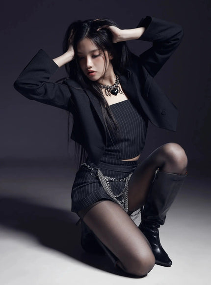 chic-pinstripe-skirt-is525