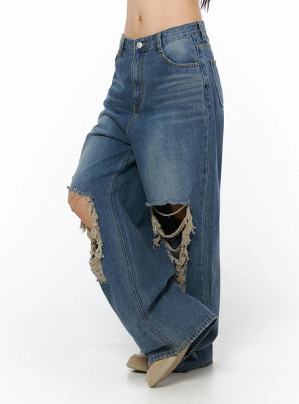mika-distressed-wide-leg-jeans-cu512