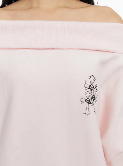 off-shoulder-graphic-sweatshirt-id525