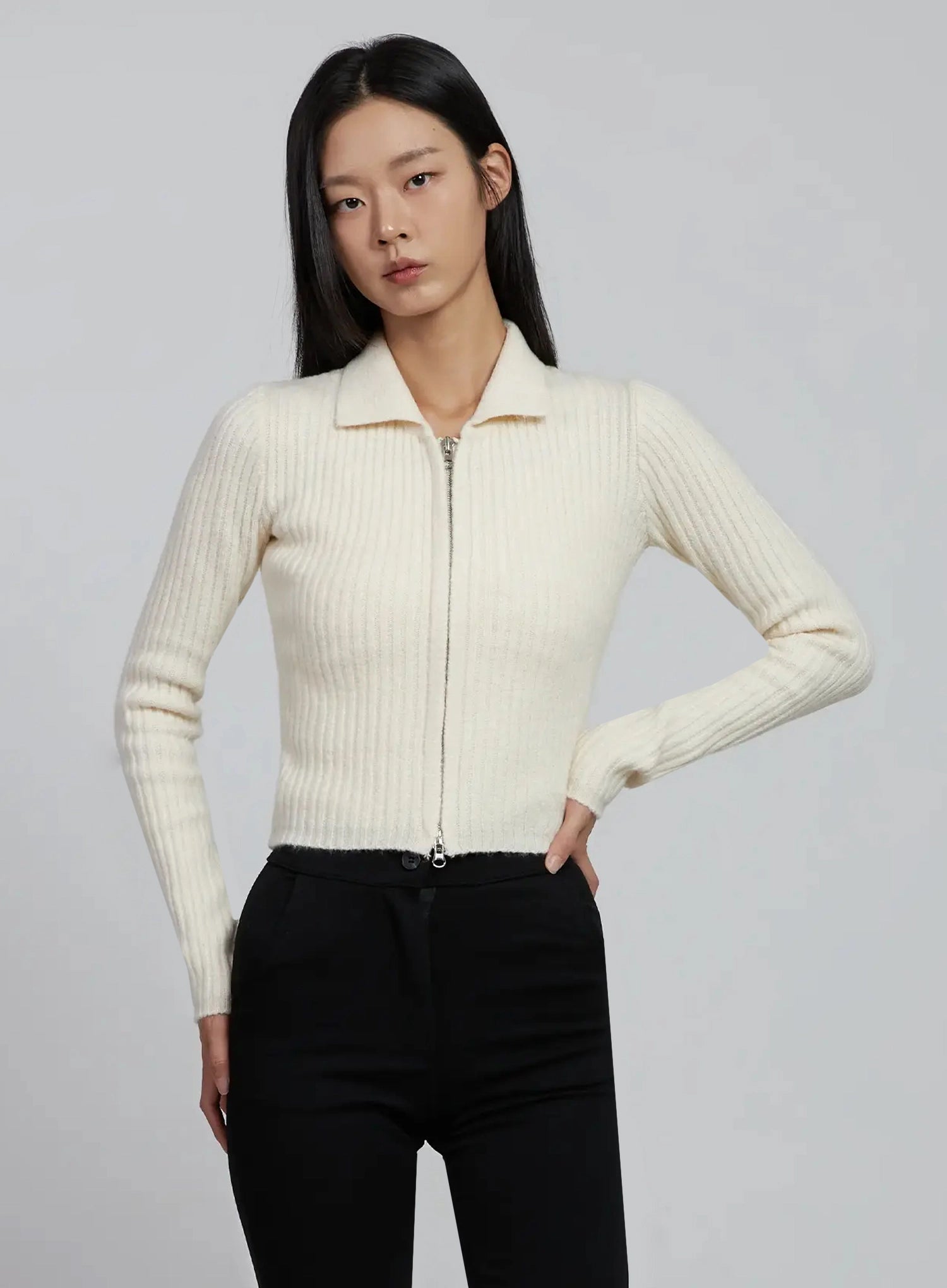 ribbed-knit-collared-zip-up-im520