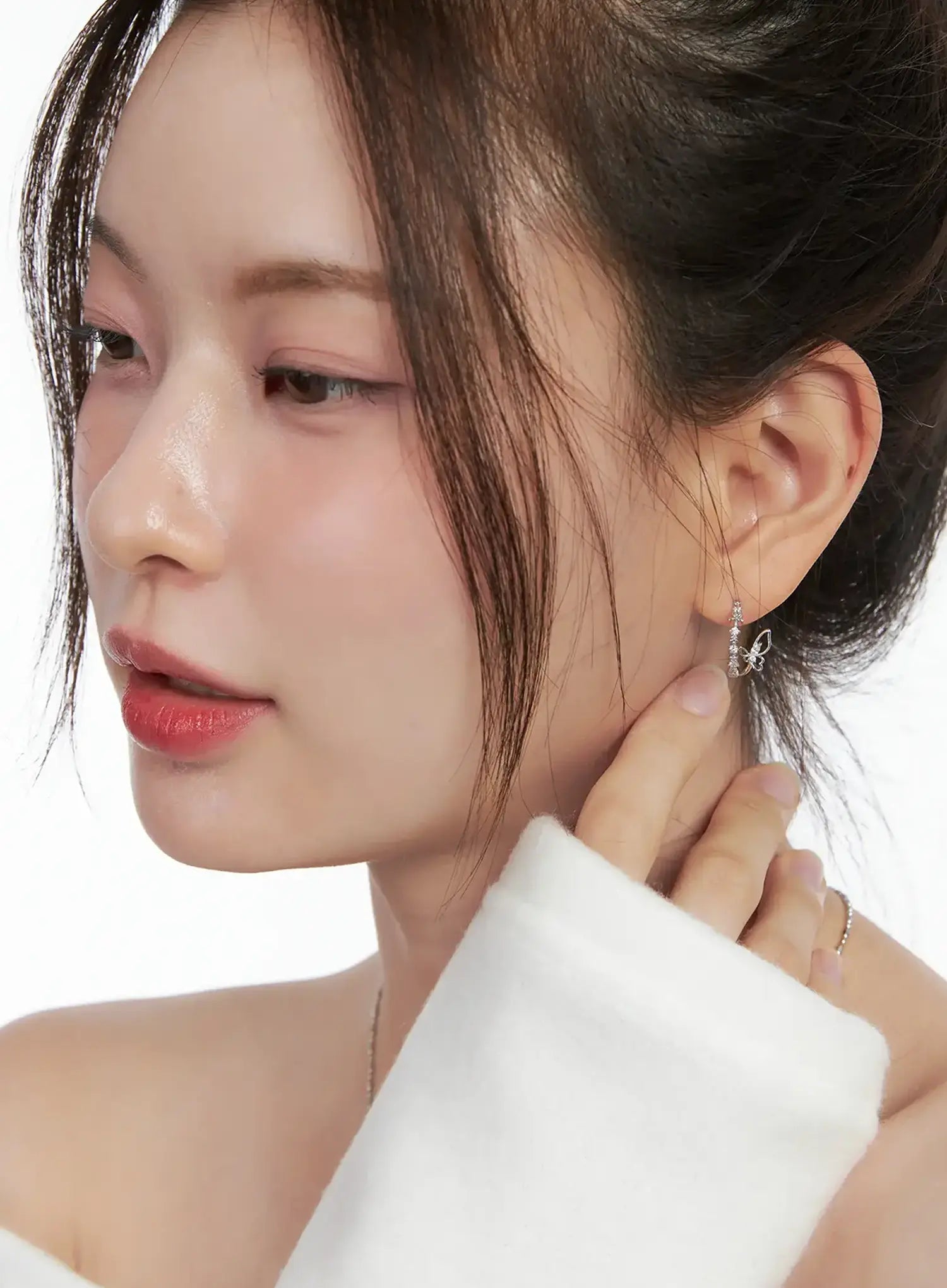 Cubic Wing Charm Hoops IN510