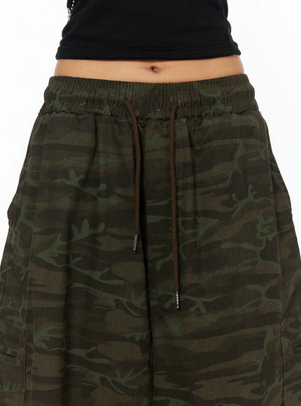 camouflage-drawstring-wide-shorts-cu517