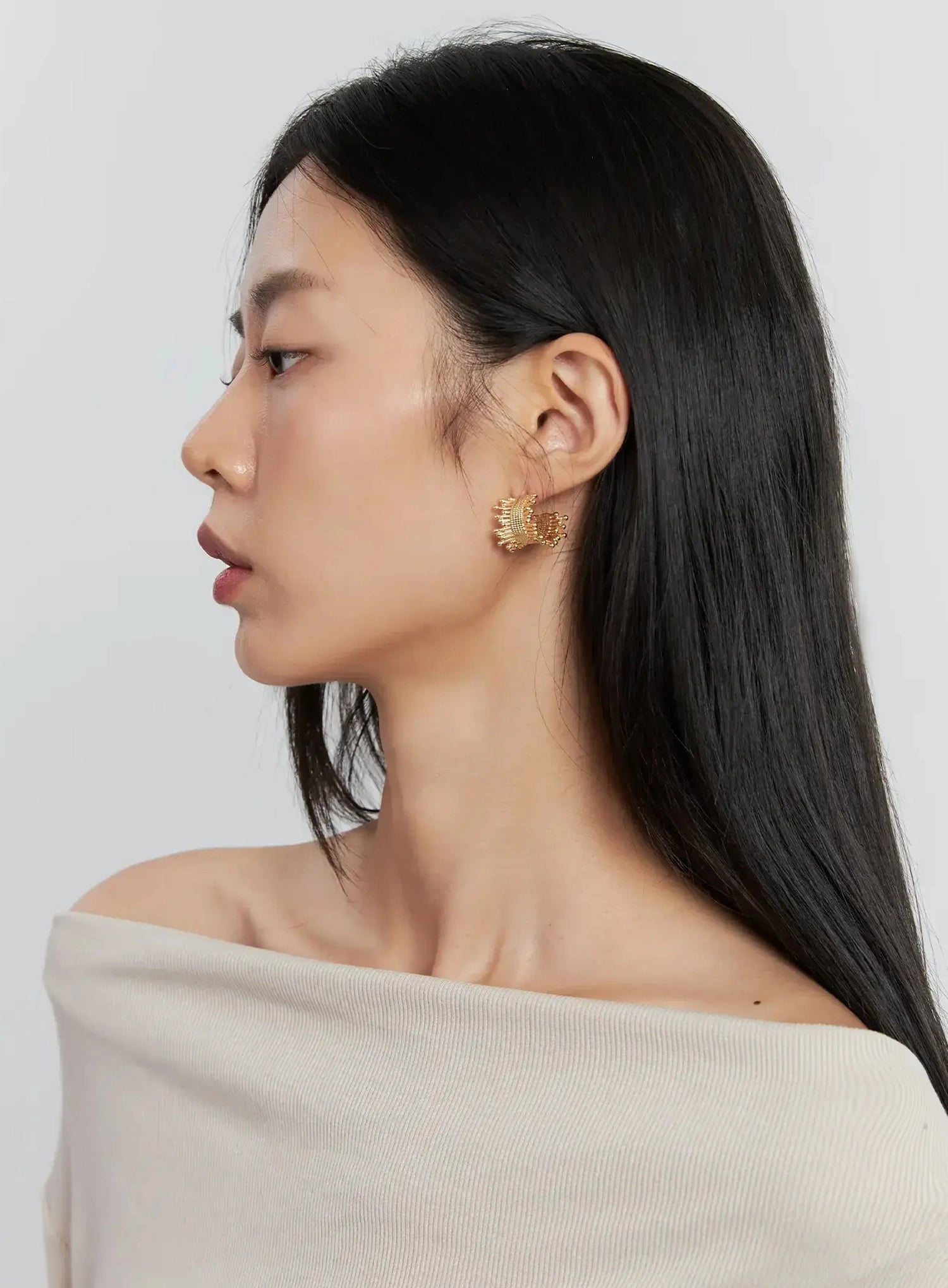modern-chic-statement-earrings-is515
