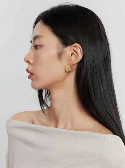 modern-chic-statement-earrings-is515