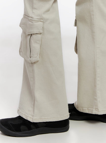 cargo-flared-pants-ig508