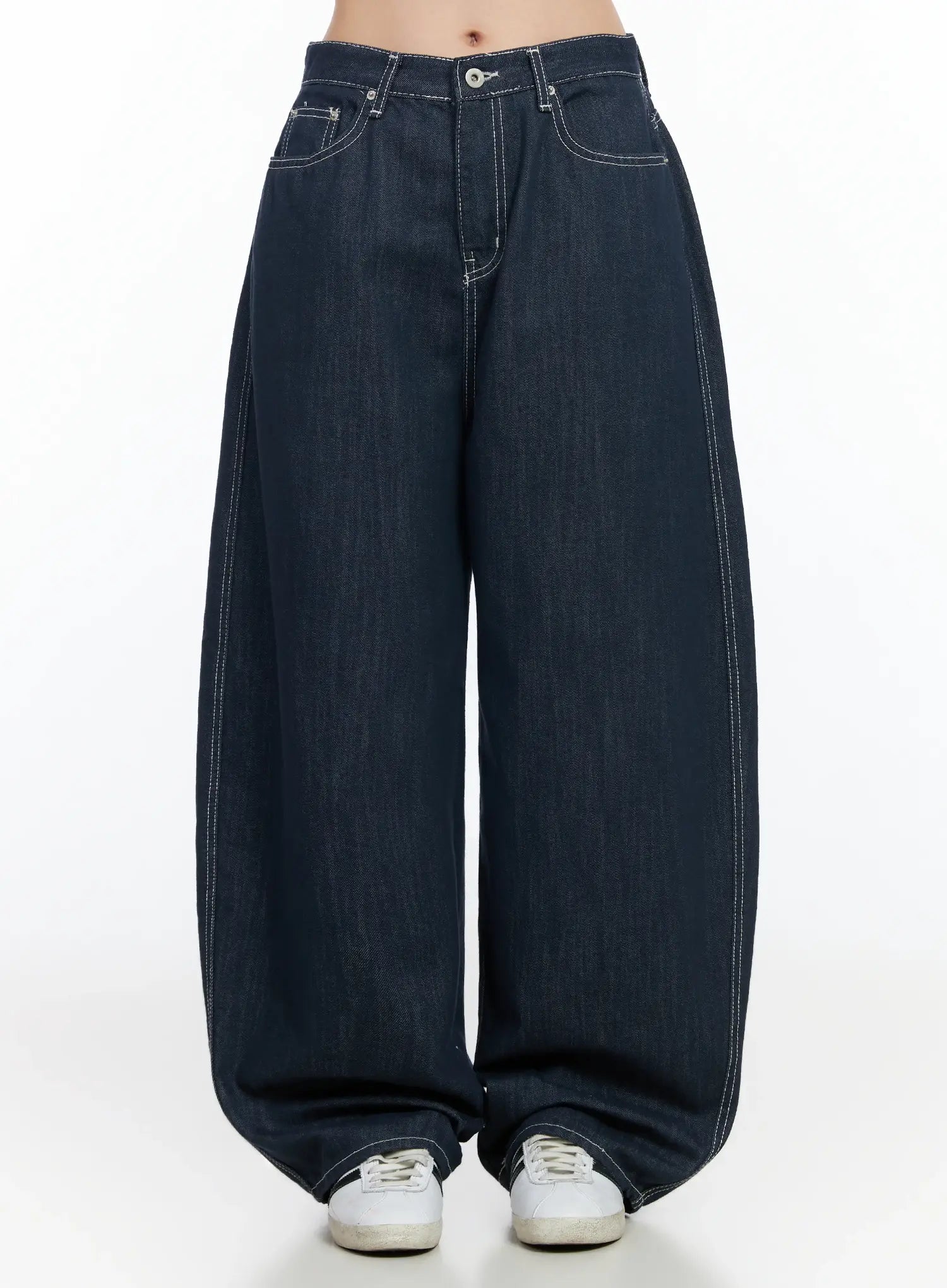 alaya-semi-balloon-denim-jeans-im524