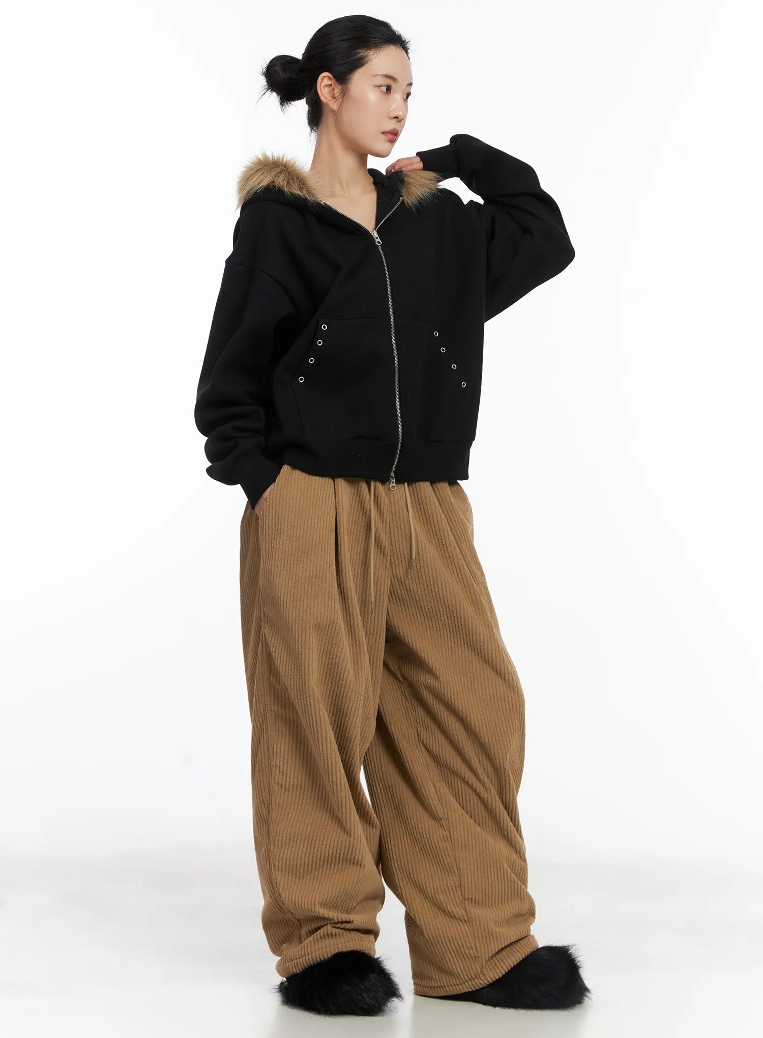 trimmed-zip-up-hoodie-cd505