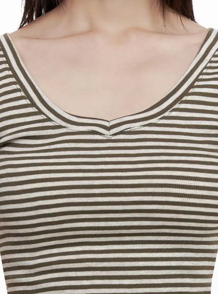 striped-v-neck-short-sleeve-tee-il531