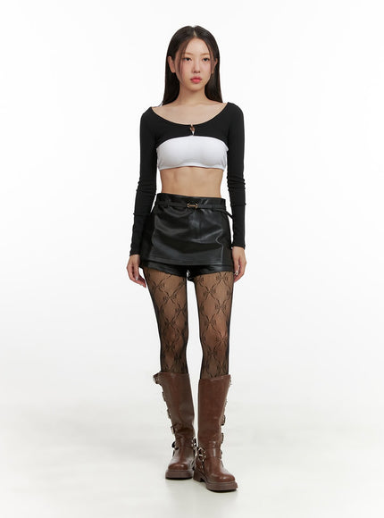 faux-leather-layered-shorts-ou404