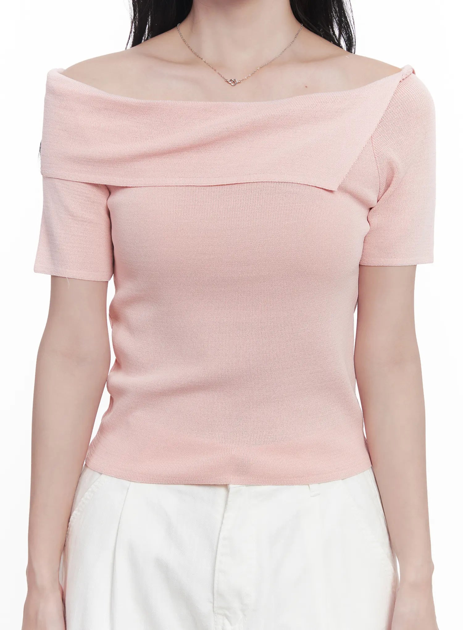 off-shoulder-asymmetric-short-sleeve-sweater-cu525
