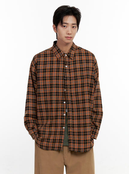 mens-checkered-flannel-in411