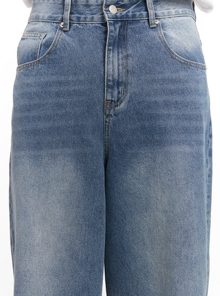 mens-washed-wide-fit-jeans-iy520