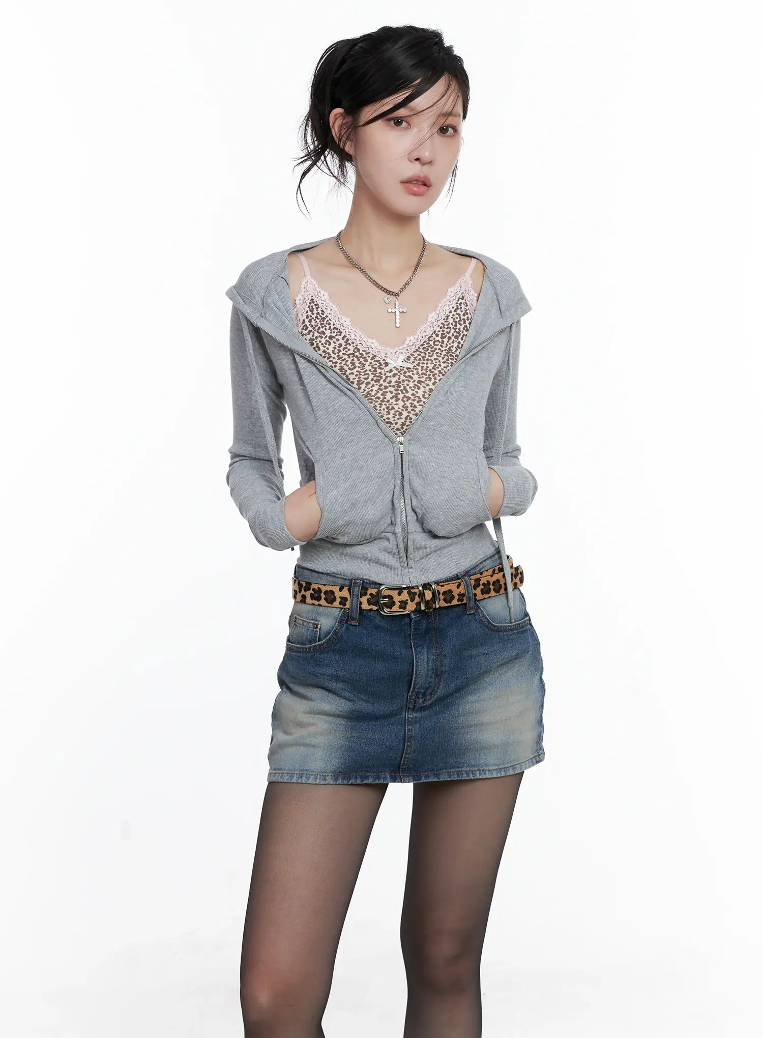 slim-fit-zip-up-hoodie-cs510