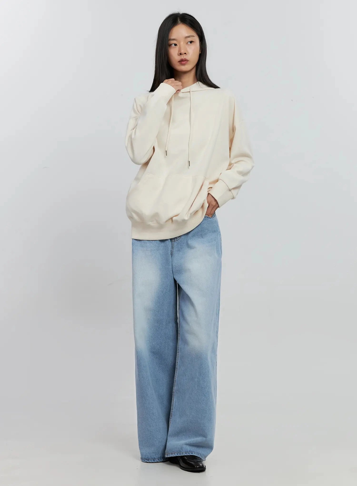 ramos-washed-wide-leg-jeans-is516