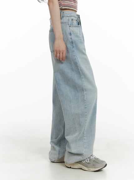 washed-denim-wide-fit-straight-jeans-ca408