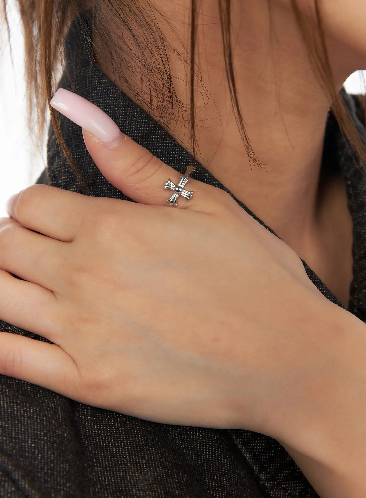trendy-open-cross-ring-ca517