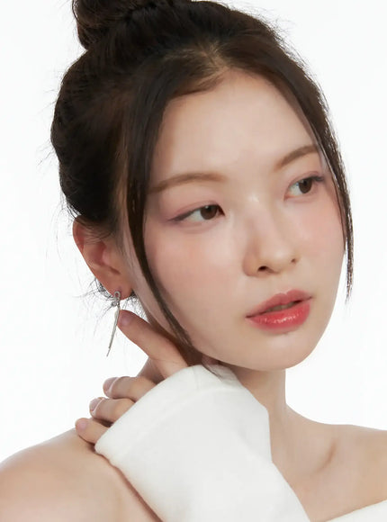 Elegant Wing Drop Earrings IN510