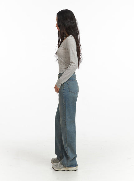 solid-straight-leg-jeans-cf407