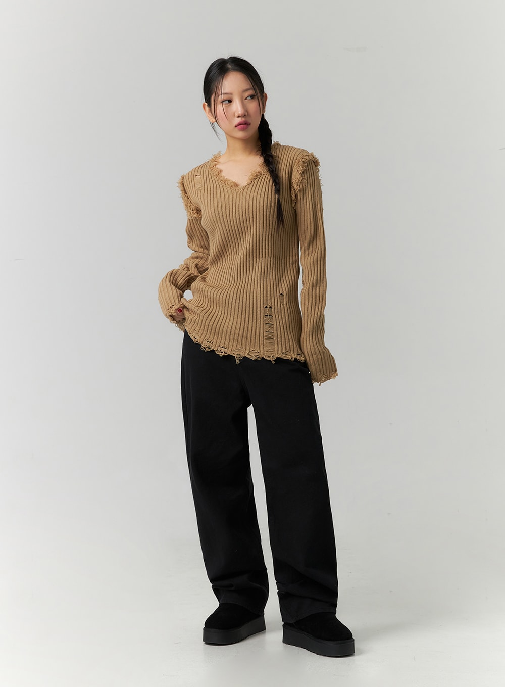 v-neck-destroyed-knit-sweater-cd307
