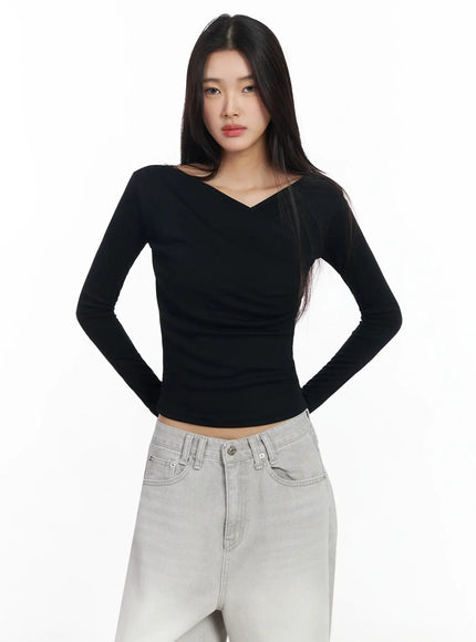 draped-v-neck-long-sleeve-top-ia508