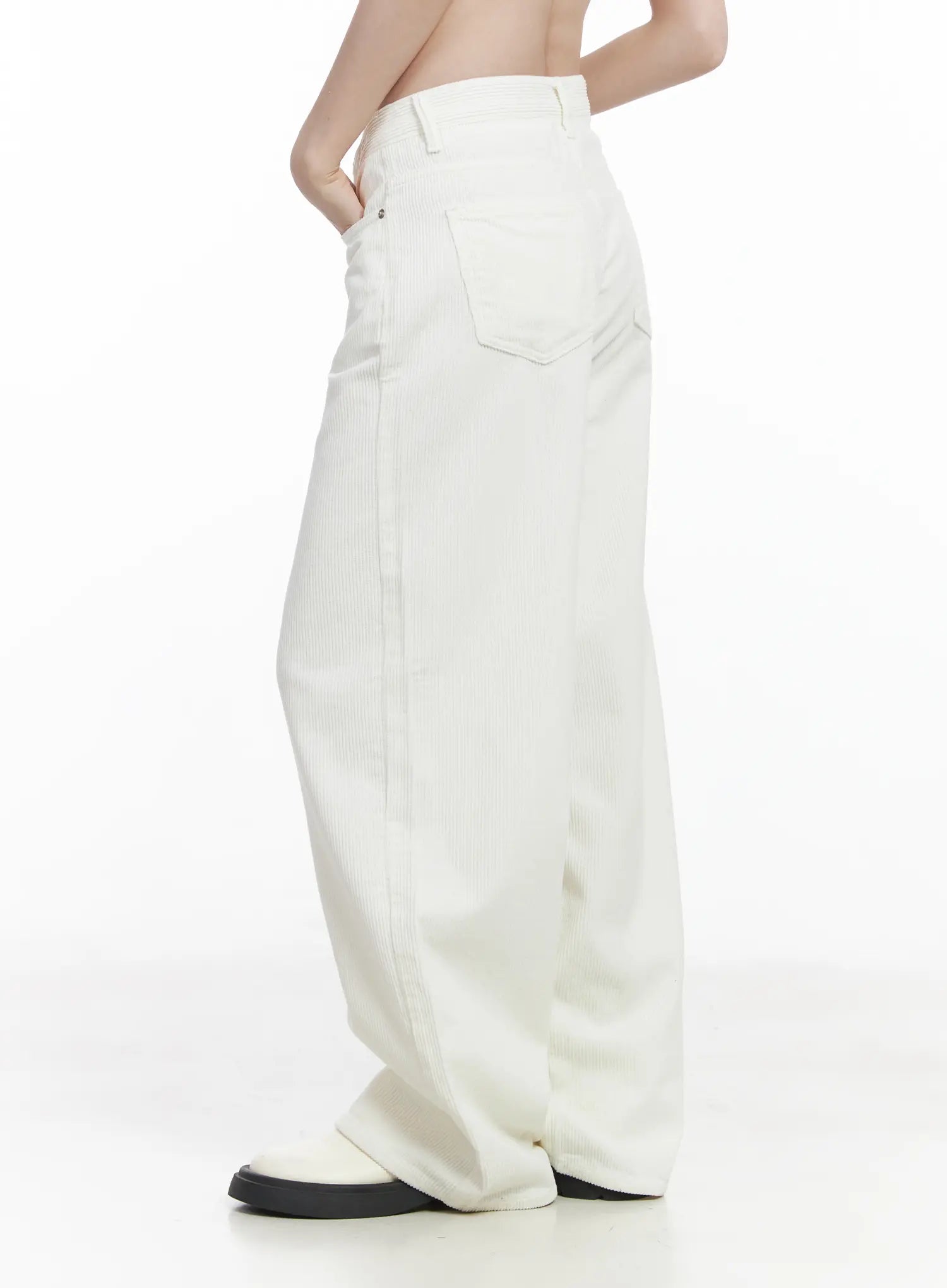 relaxed-fit-corduroy-pants-cj507