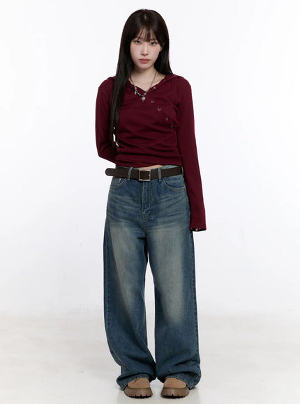 snap-button-long-sleeve-hooded-top-cs530