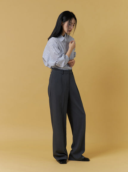 pintuck-wide-fit-tailored-pants-on303