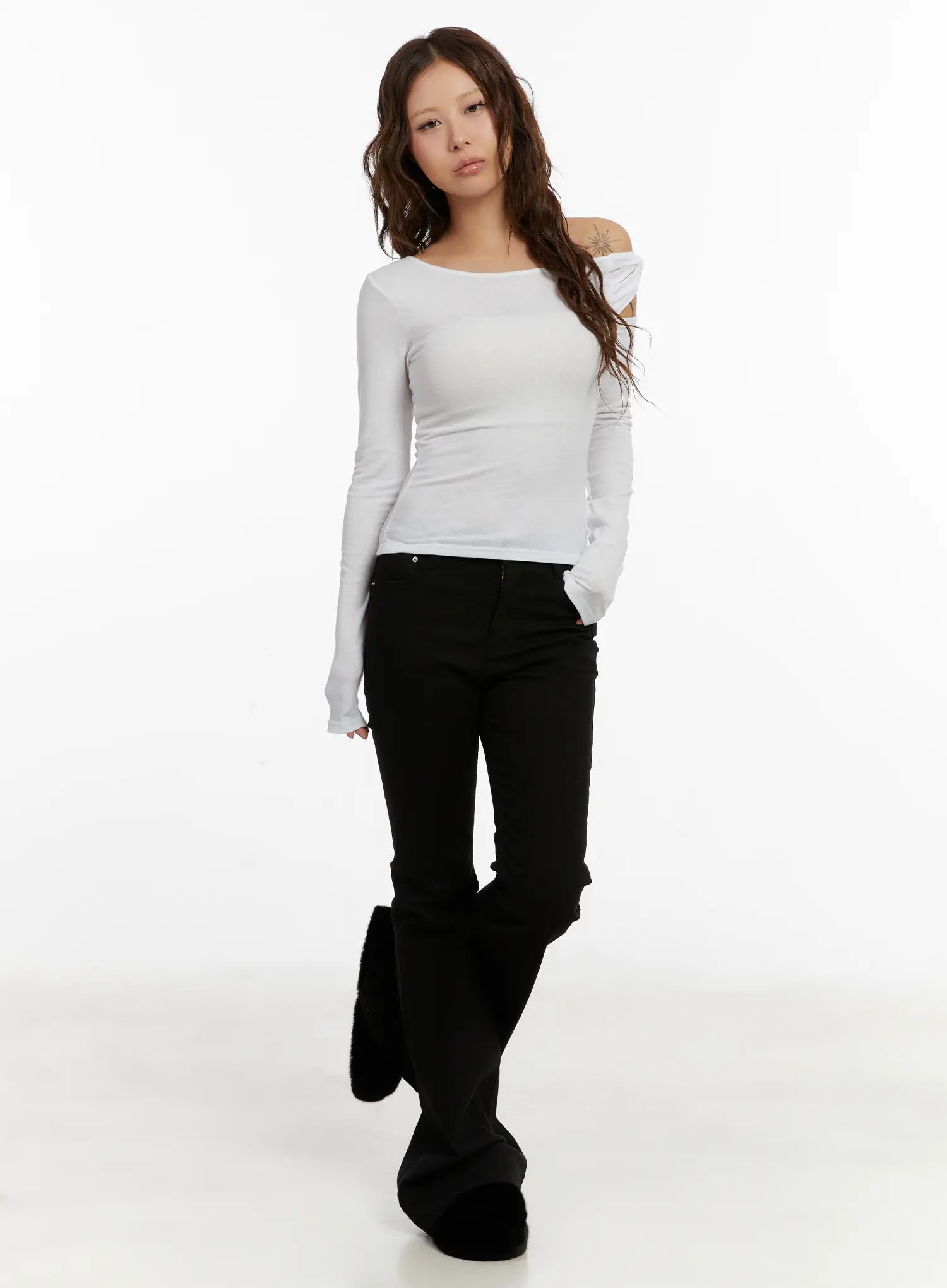 asymmetrical-off-shoulder-long-sleeve-top-cd512
