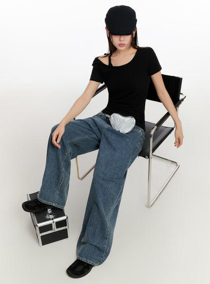 slim-fit-buttoned-u-neck-top-iu509