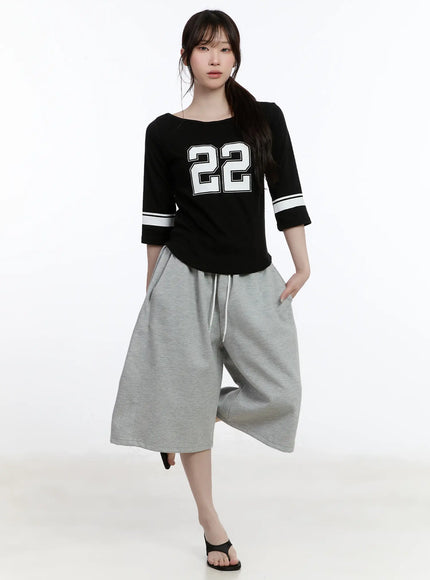 casual-numeric-print-boatneck-top-ca503