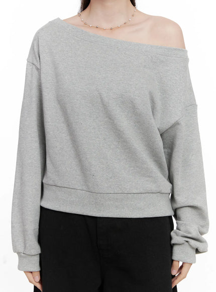 off-shoulder-sweatshirt-co503
