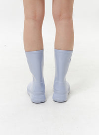 mid-calf-rain-boots-oy323