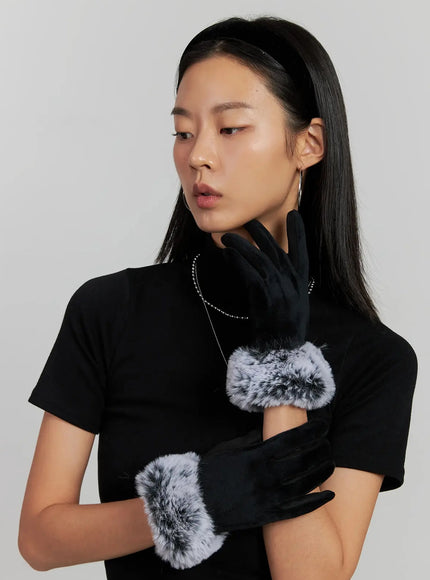 textured-velvet-gloves-in528