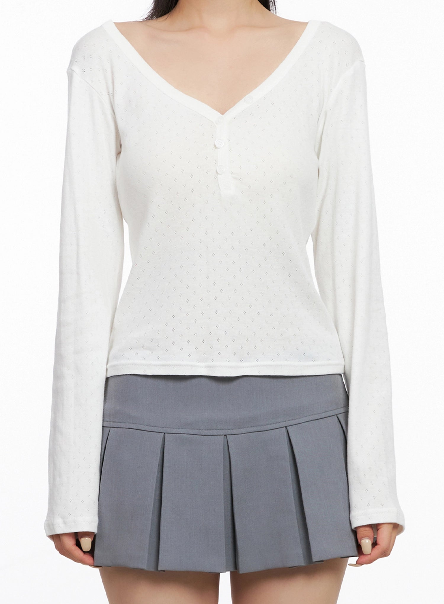 v-neck-eyelet-long-sleeve-top-is515
