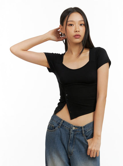 asymmetrical-buttoned-square-neck-crop-top-ig405