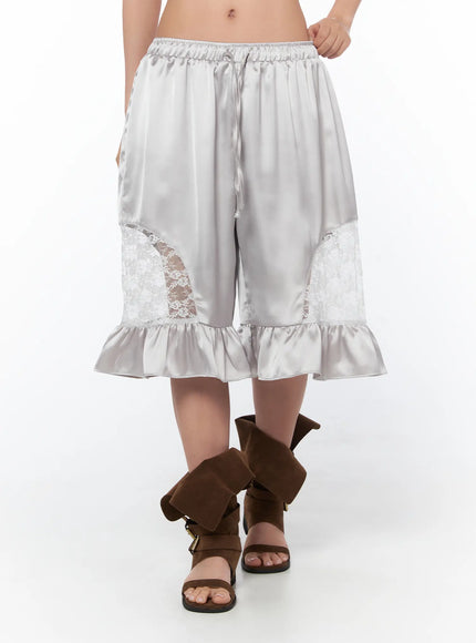 satin-ruffle-lace-shorts-cy512